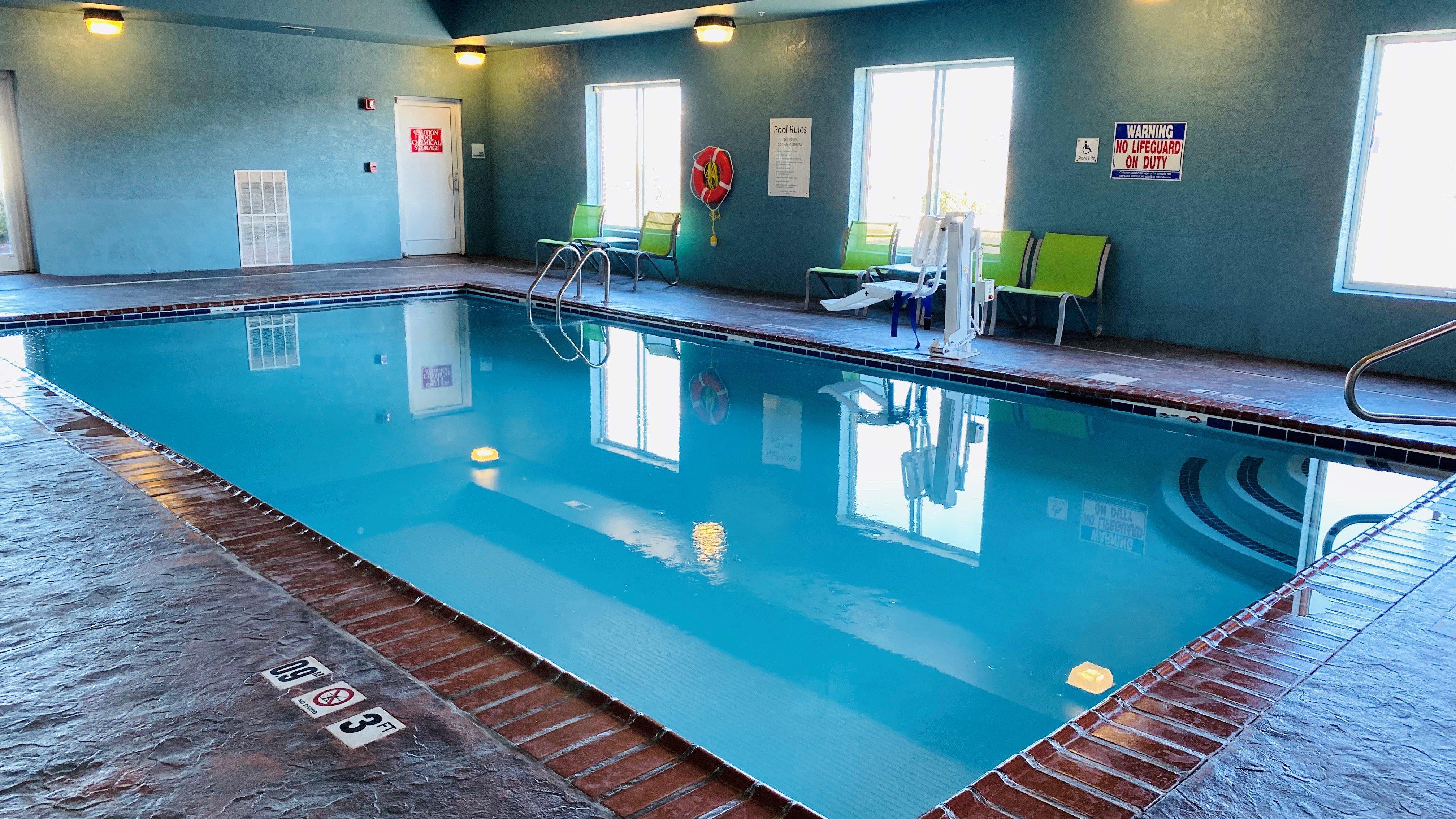 Holiday Inn Express Hotel & Suites Louisville South-Hillview, An Ihg Hotel Buitenkant foto