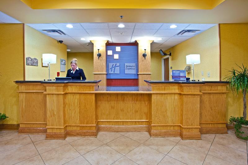 Holiday Inn Express Hotel & Suites Louisville South-Hillview, An Ihg Hotel Buitenkant foto